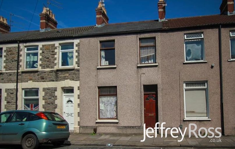 Thesiger Street, Plasnewydd, Cardiff - Image 1
